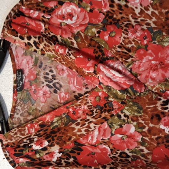 2/$18 American City Wear 3XL Cheetah and Pink Floral Top - Picture 8 of 11